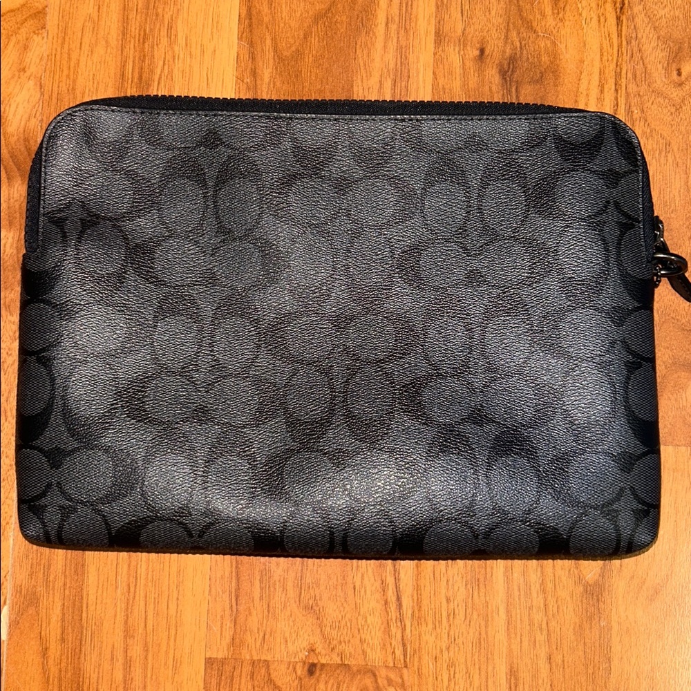 MENS COACH Ranger Pouch In Signature Canvas - Picture 7 of 16